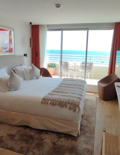 chambre decoration plage terrasse vue sur mer - hotel plage méditerranée - hotel la plage